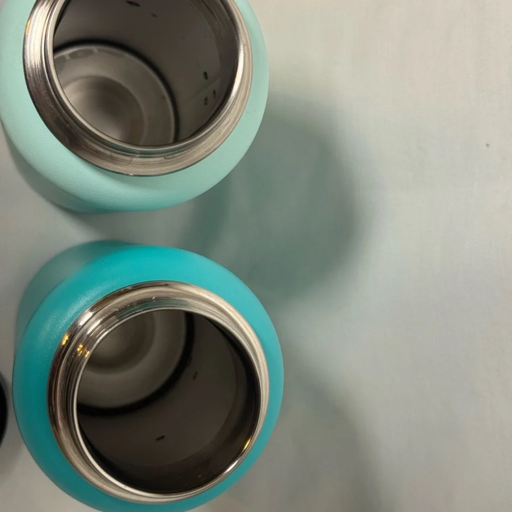 2 Hydroflask 32 oz Turquoise Mint - Picture 4 of 7